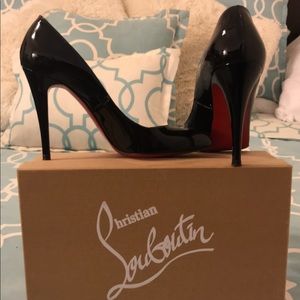 Christian Louboutin Décolleté Pump Sz 38
